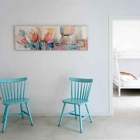Blue 4 Bedrooms Terrace *